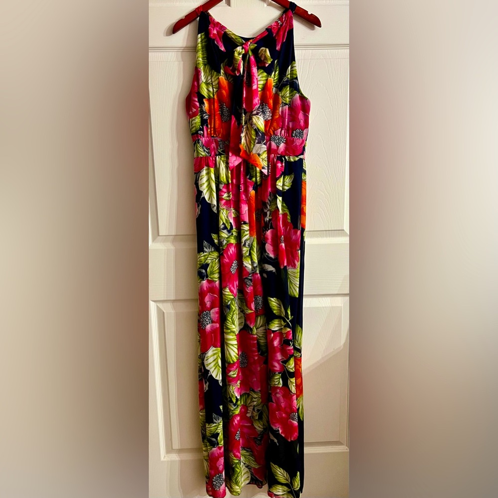 Eliza J Lined Dress SZ 8 L 63” x W 16” Floral Flowing Design